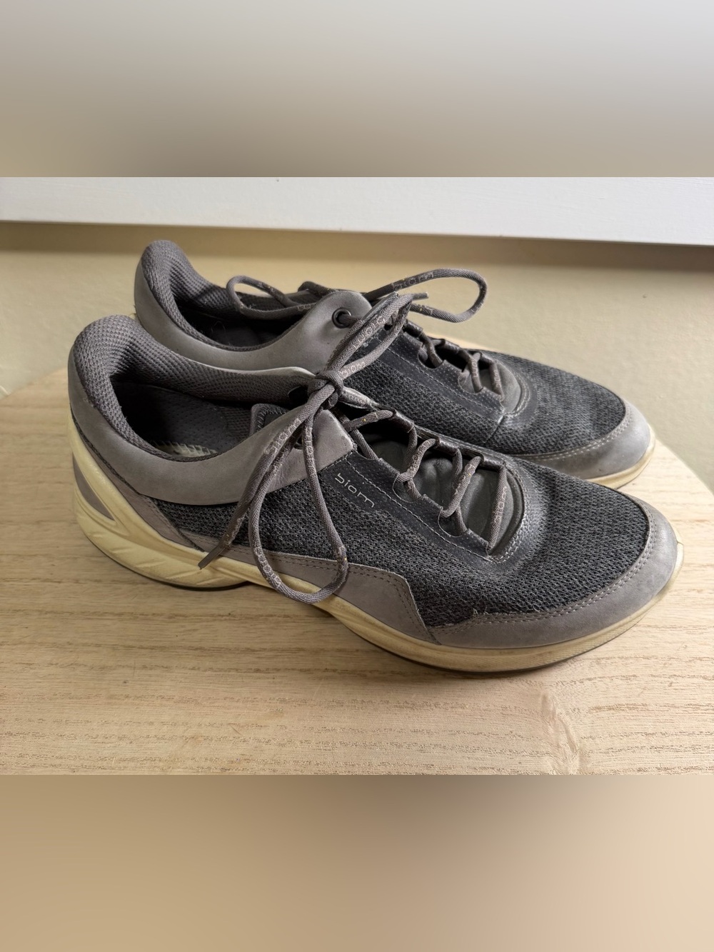 Ecco Biom Fjuel Sneakers Size 9